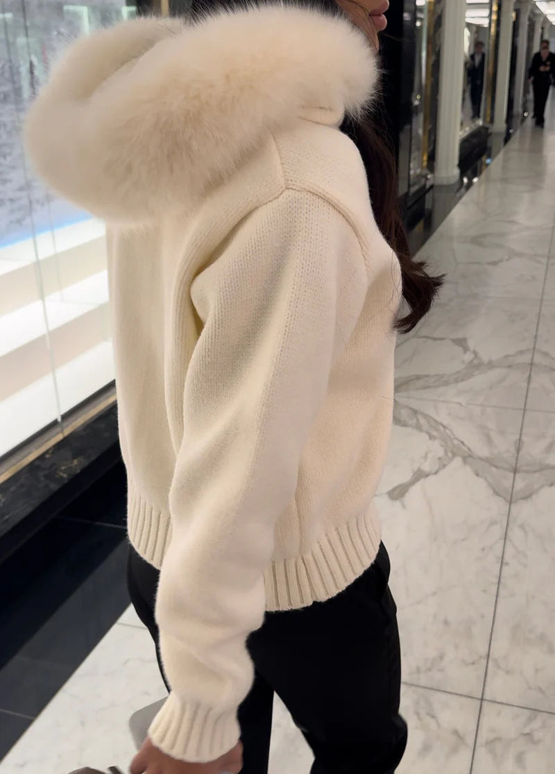 CARDIGAN MIT FUCHS FELLBESATZ